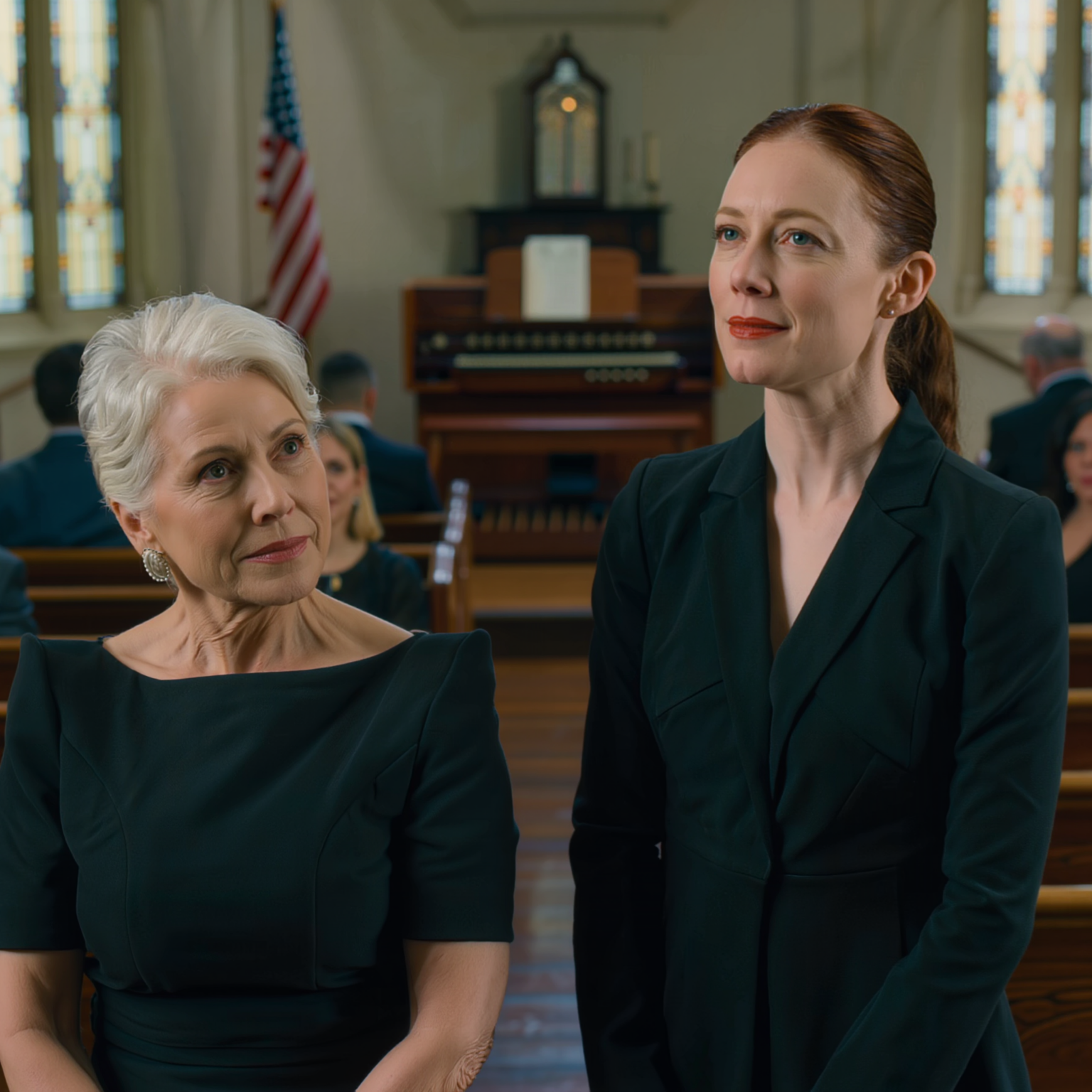 Min svärdotter hånade min “billiga” svarta begravningsklänning inför alla och kallade mig klasslös. Hon hade ingen aning om att klänningen kostade 80 000 dollar, eller varför jag körde en gammal Toyota, eller hur det privata samtalet jag ringde nästa morgon skulle slå hennes marknadsföringsambition direkt.