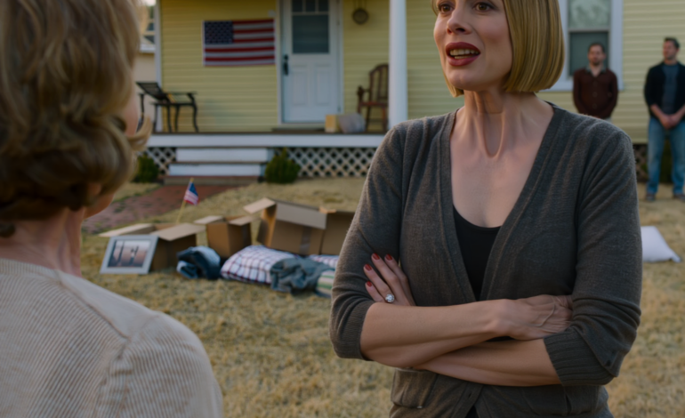 När jag återvände från min systers begravning till huset på Sycamore Street frös jag när jag såg kläder, fotoalbum och till och med täcket som min mamma sydde kastade över hela gräsmattan; min svärdotter log bara och sa att hon “rensade bort värdelösa saker,” medan min son höll huvudet nere som om det huset hade bytt ägare för länge sedan